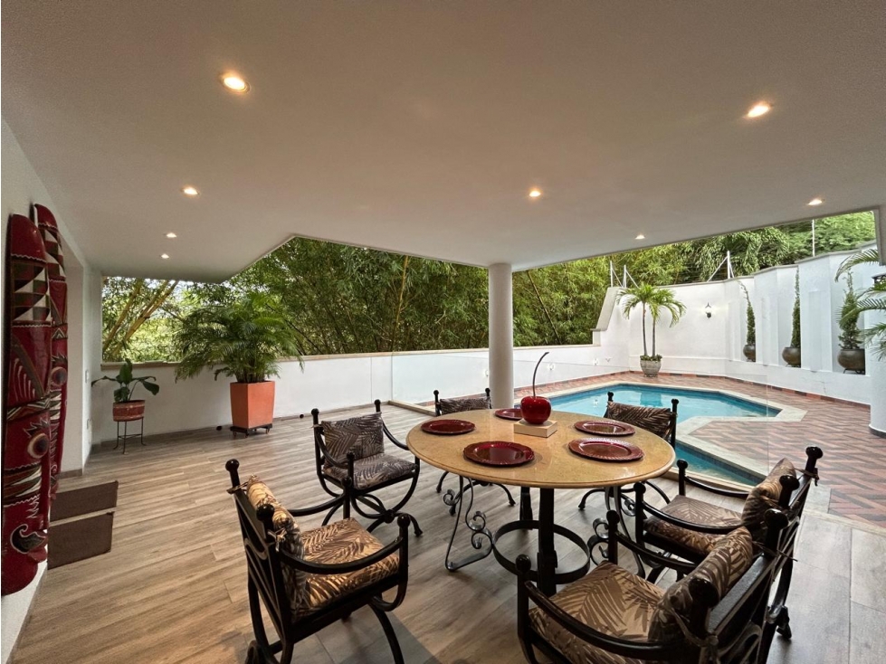 CASA DE LUJO A LA VENTA SECTOR BELLAVISTA — foto 4