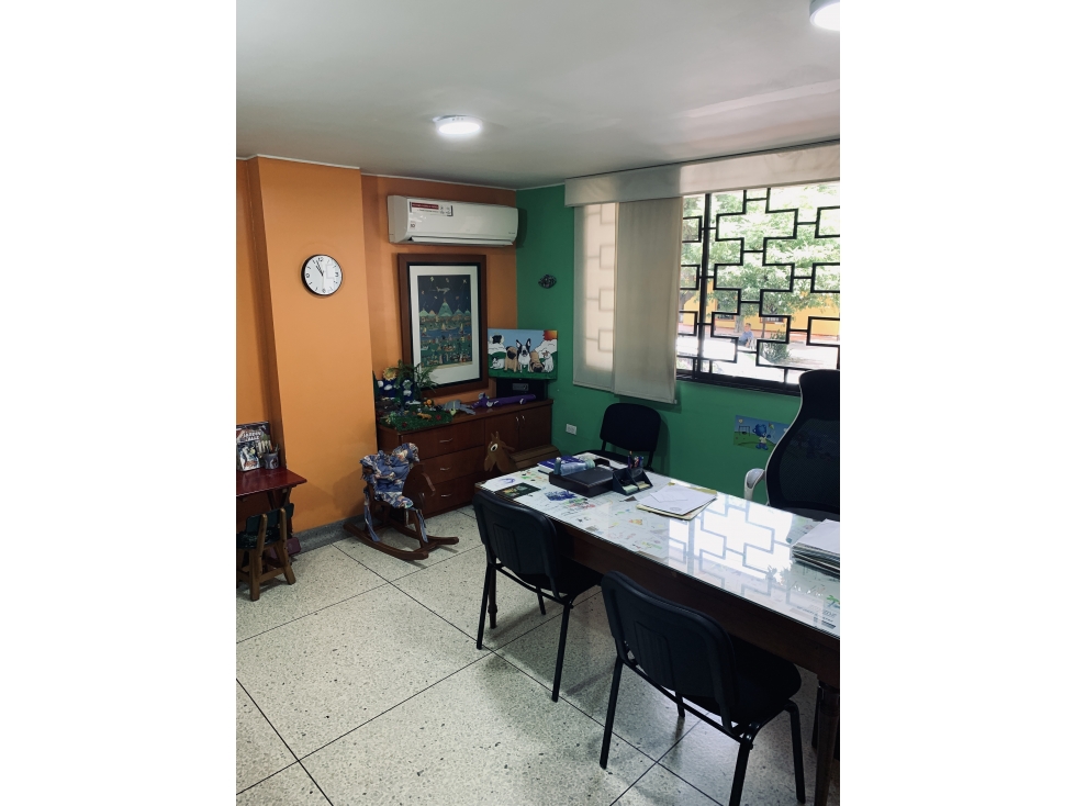 CONSULTORIO AMOBLADO EN ARRIENDO PISO 1 LA RIVIERA - 2