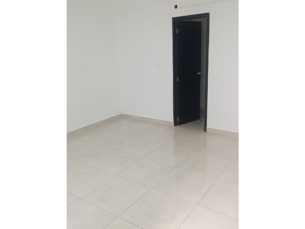 OFICINA EN ARRIENDO BARRIO POPULAR - 5