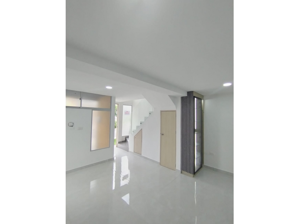 SE VENDE CASA CON ACABADOS DE LUJO EN CONJUNTO CERRADO — foto 5