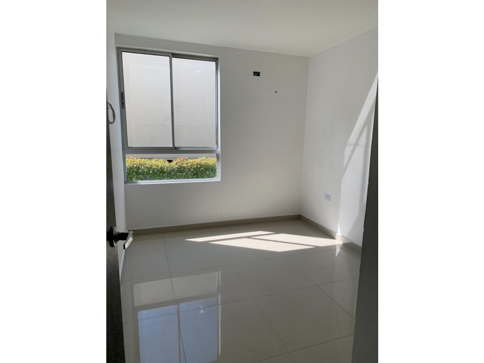 APARTAMENTO EN ARRIENDO CONJUNTO CERRADO LA FLORESTA — foto 5