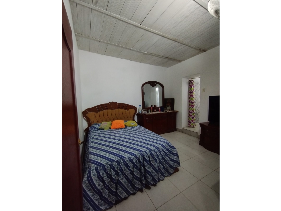 CASA EN VENTA CON APARTAMENTOS INDEPENDIENTES - SAN MARTÍN - 5