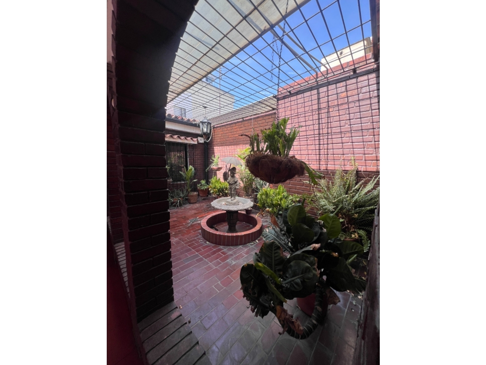 SE VENDE CASA ESQUINERA LA RIVIERA — foto 3