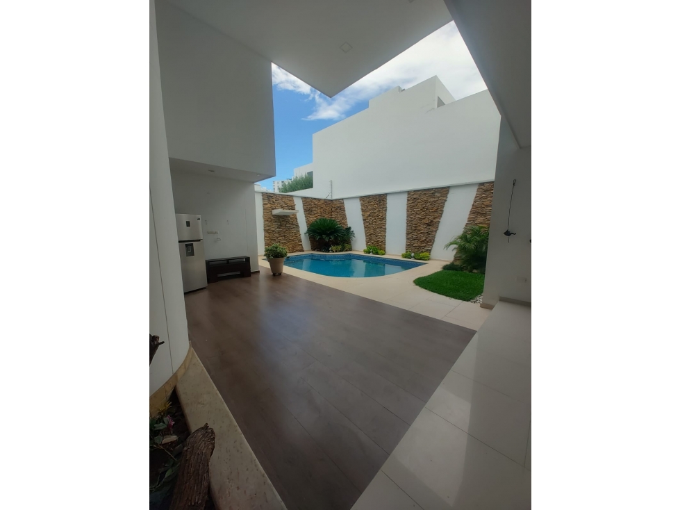 CASA DE LUJO A LA VENTA EN CONJUNTO CERRADO DE LOS PATIOS - 4