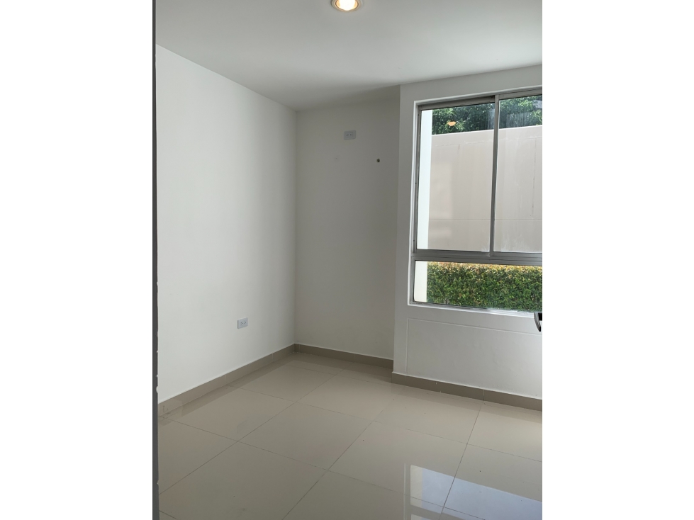 APARTAMENTO EN ARRIENDO CONJUNTO CERRADO LA FLORESTA — foto 6