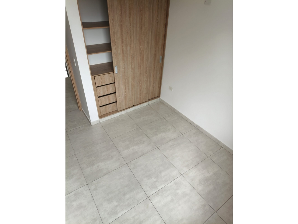 CASA EN VENTA EN EL SECTOR LA CORDIALIDAD- PATIOS CON CASTELLANA — foto 6