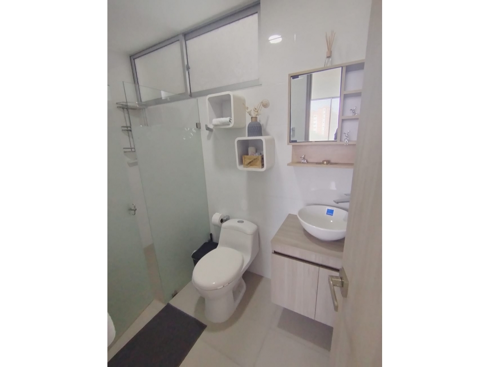 APARTAMENTO AMOBLADO EN RENTA SECTOR LA FLORESTA - 5