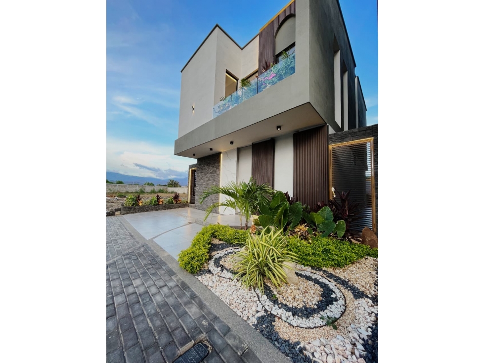 CASA A LA VENTA CONJUNTO TRAMONTI