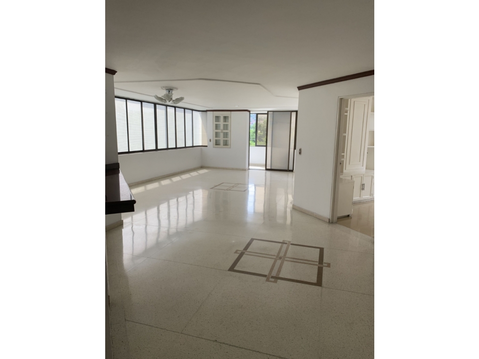 APARTAMENTO EN VENTA EDIFICIO CAOBOS