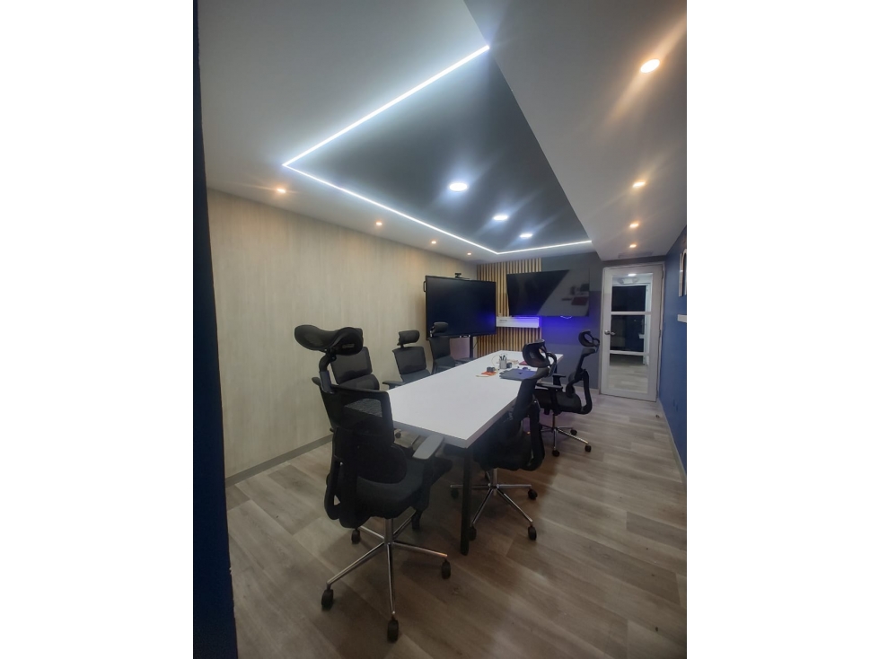 EDIFICIO A LA VENTA SOBRE LA AV 0 - 2