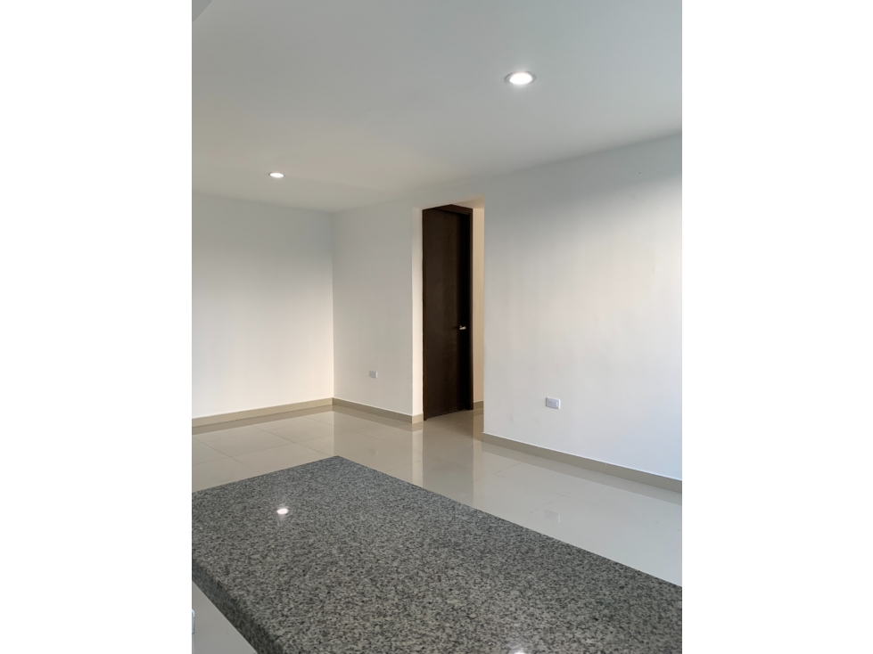APARTAMENTO EN ARRIENDO CONJUNTO CERRADO LA FLORESTA — foto 2