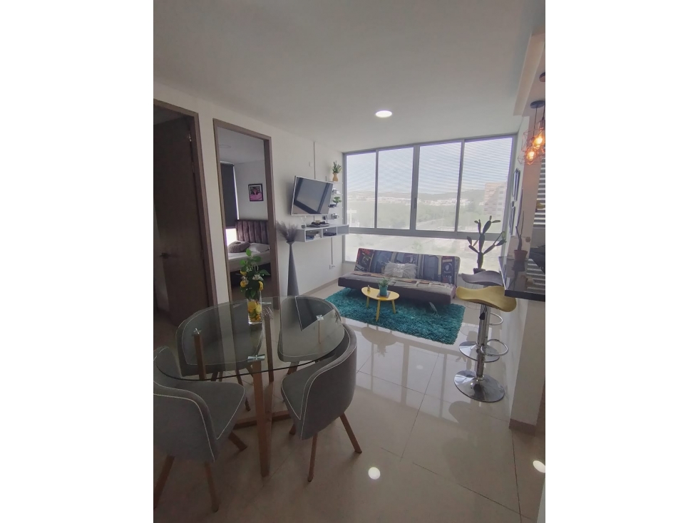 APARTAMENTO AMOBLADO EN RENTA SECTOR LA FLORESTA - 2