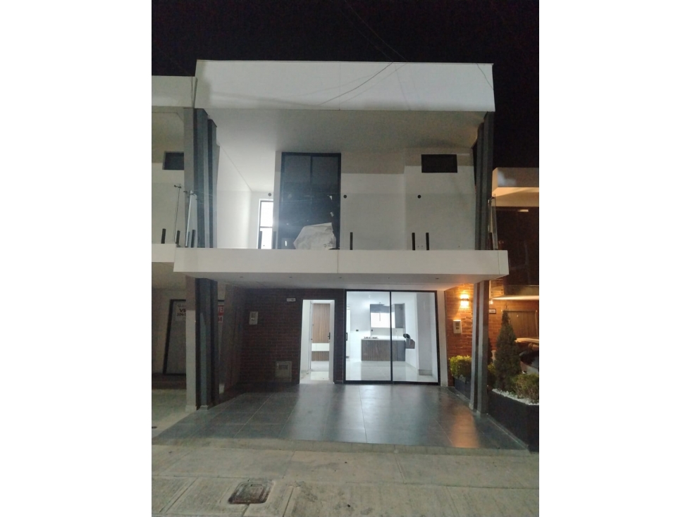 CASA A LA VENTA CONJUNTO LA FLORESTA LOS PATIOS