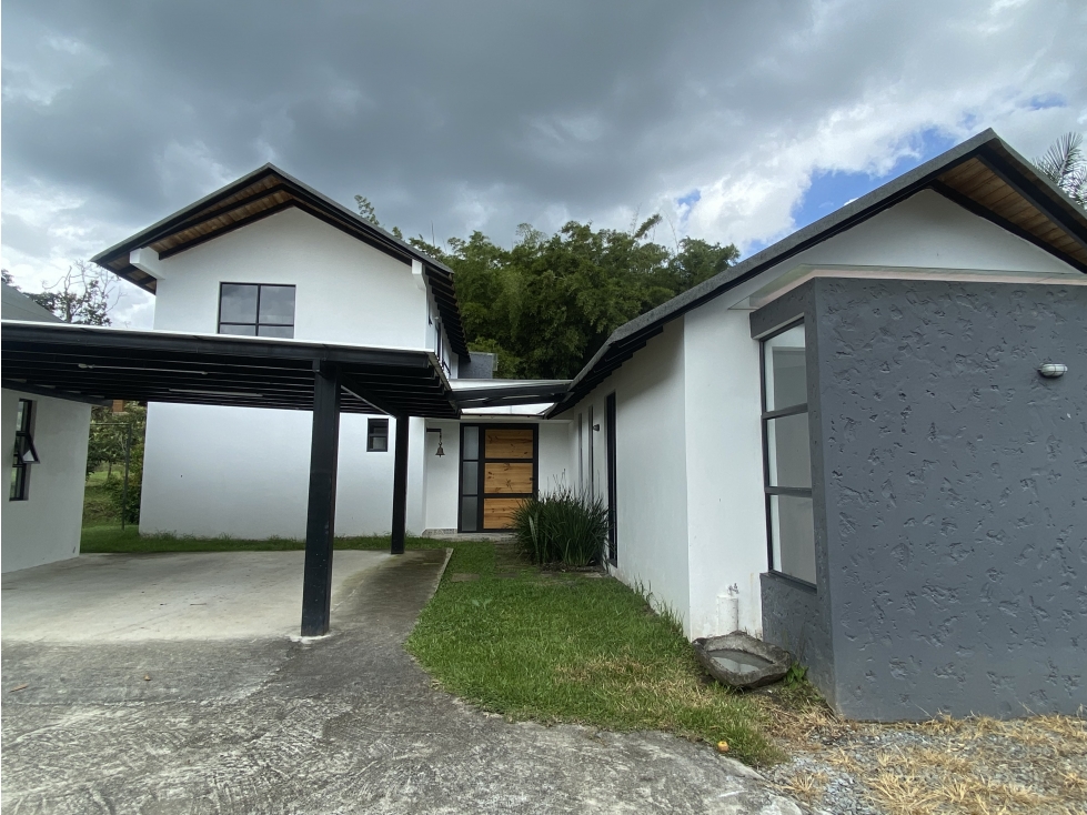 Casa en arriendo en Llanogrande el Tablazo