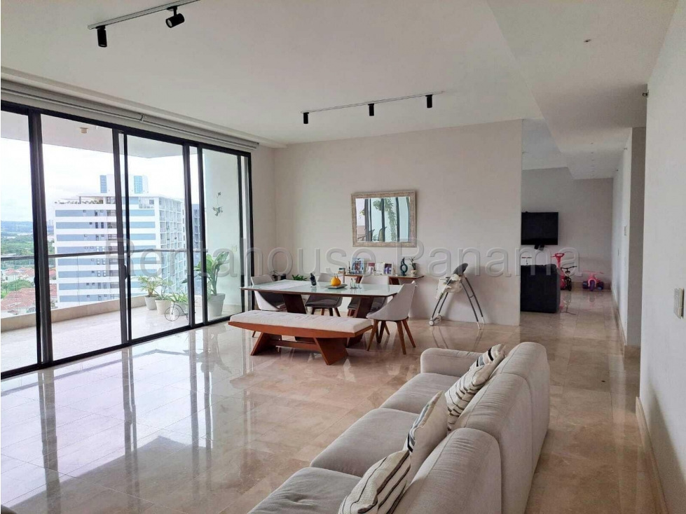 Apartamento en Venta en Santa Maria. 26-4075.