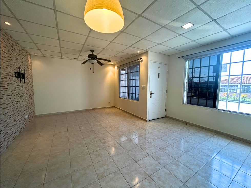 Casa de 196.35m2 en venta en Tocumen, Panamá. 26-2092 — foto 4