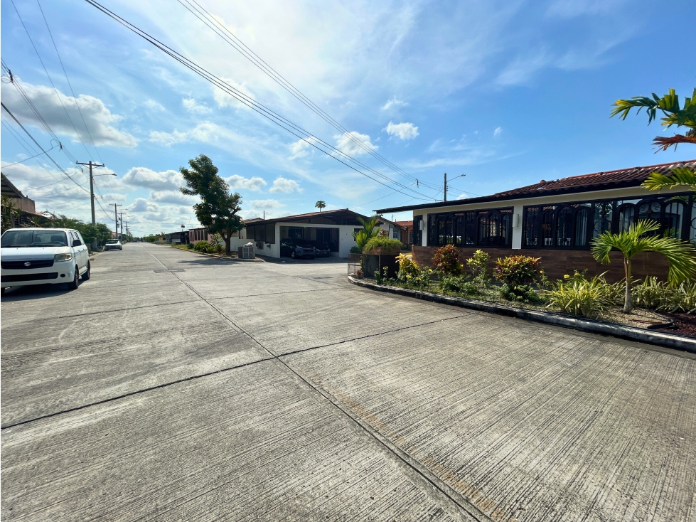 Casa de 196.35m2 en venta en Tocumen, Panamá. 26-2092
