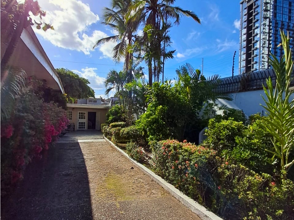 ¡ Exclusividad y espacio ! Casa en Venta en Coco del Mar. 26-7583.