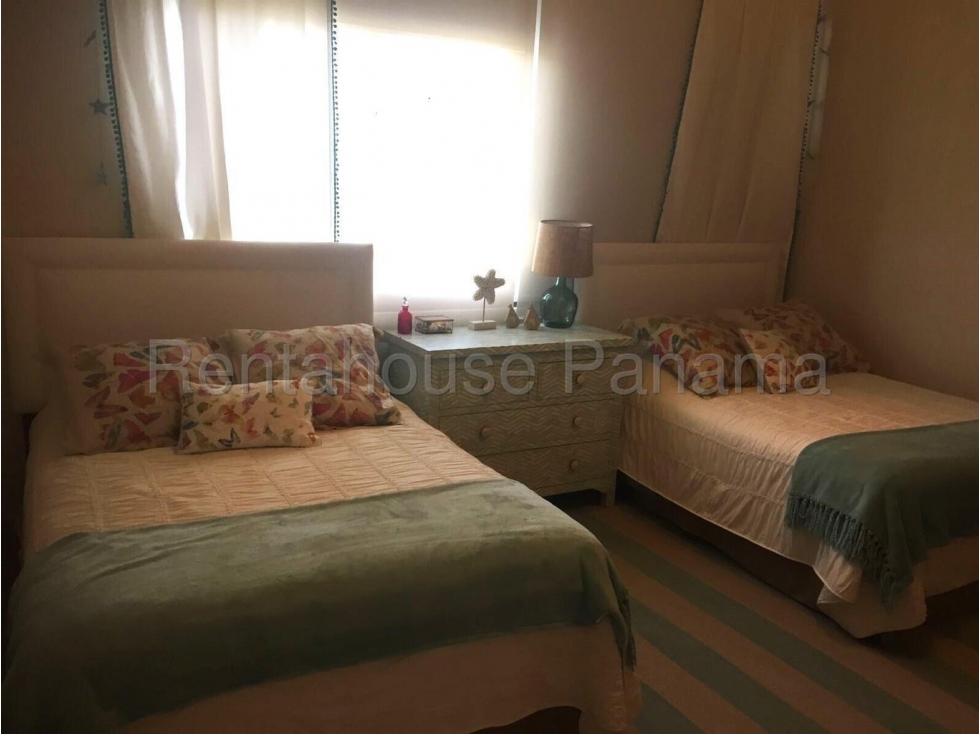 Casa dúplex en alquiler en San Carlos. Panamá Oeste. 25-4760. - 4