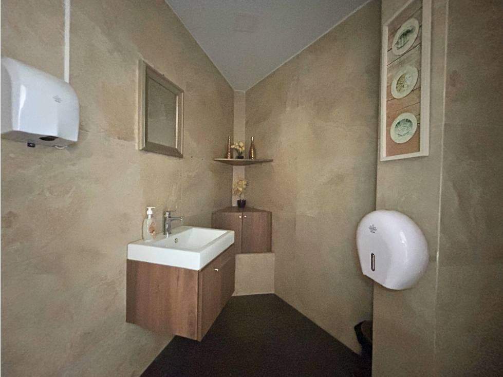 GANGA Oficina en venta (180m2) en Costa del Este con 6 puestos — foto 3