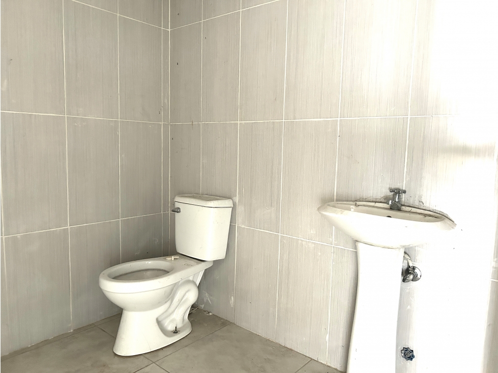 Venta Local de 1125.21 Mts en Playa Blanca. 25-6090 - 2