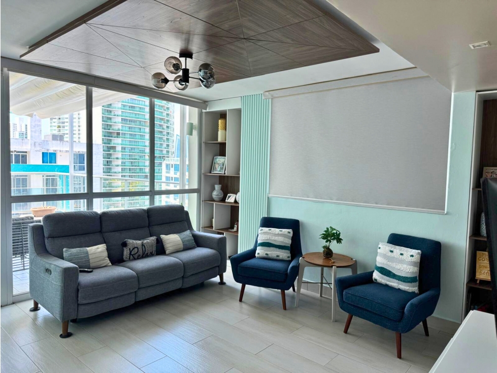 Apartamento de dos niveles en venta en Bella Vista. Panamá. 25-3051. — foto 3