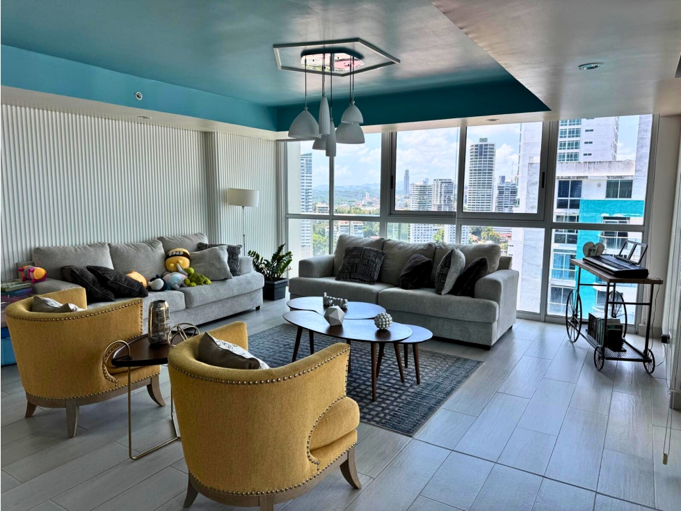 Apartamento de dos niveles en venta en Bella Vista. Panamá. 25-3051. — foto 2