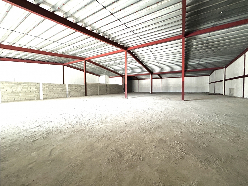 Venta Local de 1125.21 Mts en Playa Blanca. 25-6090 - 3