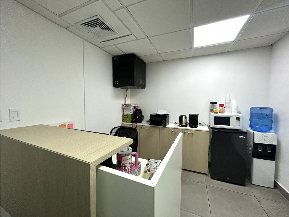 Oficina de 35.62m2 en alquiler en Calle 50, Panamá. 25-7051. — foto 3