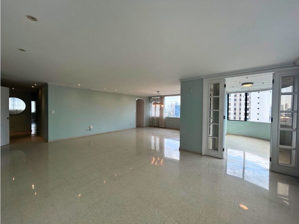 Apartamento en Venta en Obarrio. 26-6462.