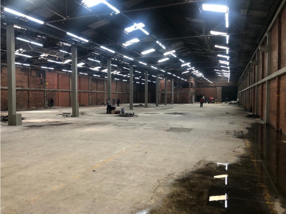 BODEGA EN ARRIENDO MONTEVIDEO — foto 3