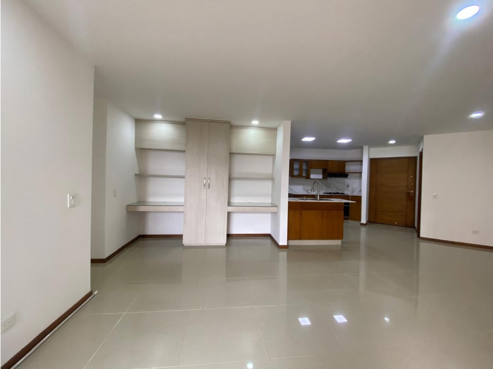 APARTAMENTO EN ARRIENDO EN SABANETA- AVES MARIA — foto 4