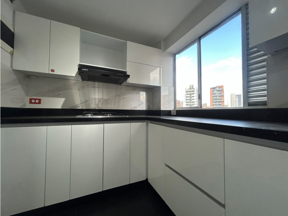 APARTAMENTO EN ARRIENDO EN EL POBLADO-AGUACATALA — foto 4