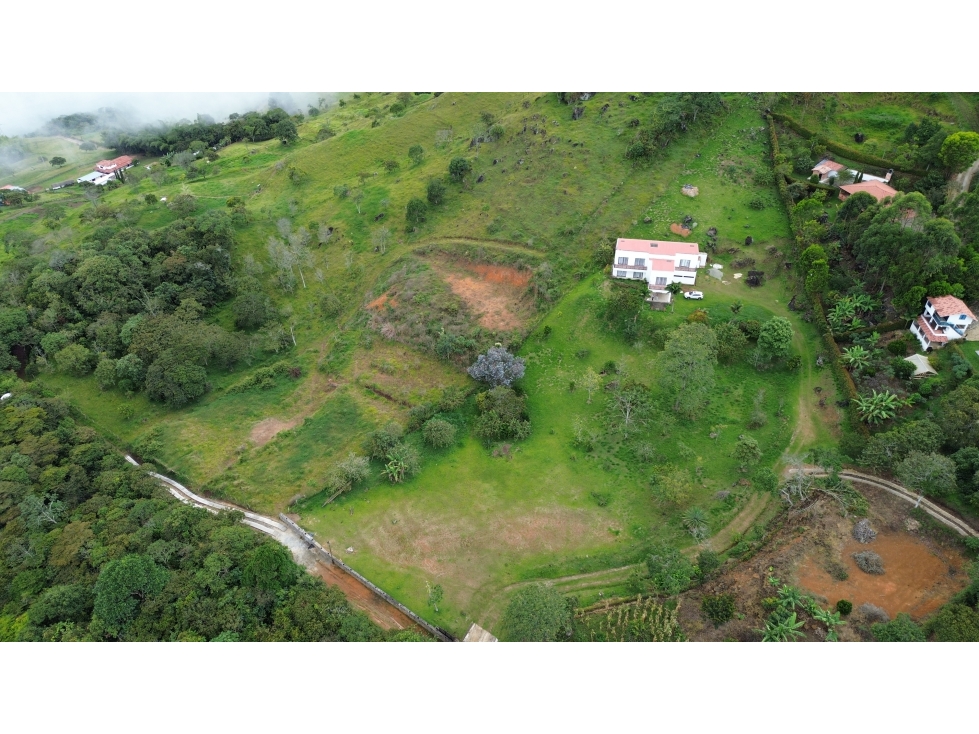 Venta de finca en la Vereda Sabaneta, Copacabana