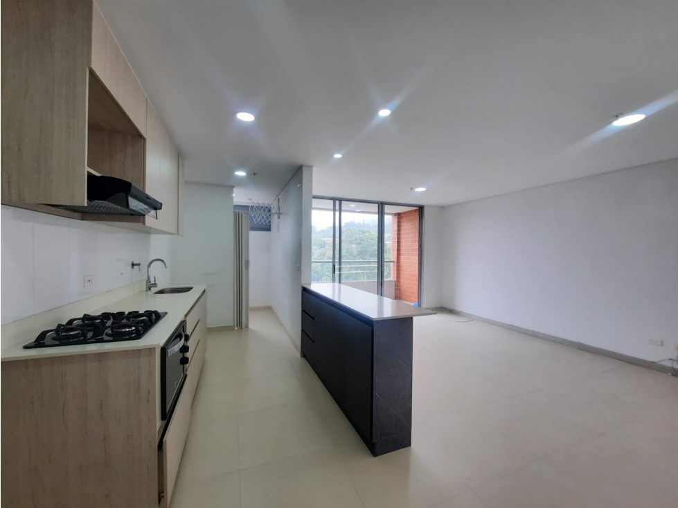 APARTAMENTO PARA ARRIENDO LOMA DEL ESCOBERO 82 M2, 3 HABITACIONES