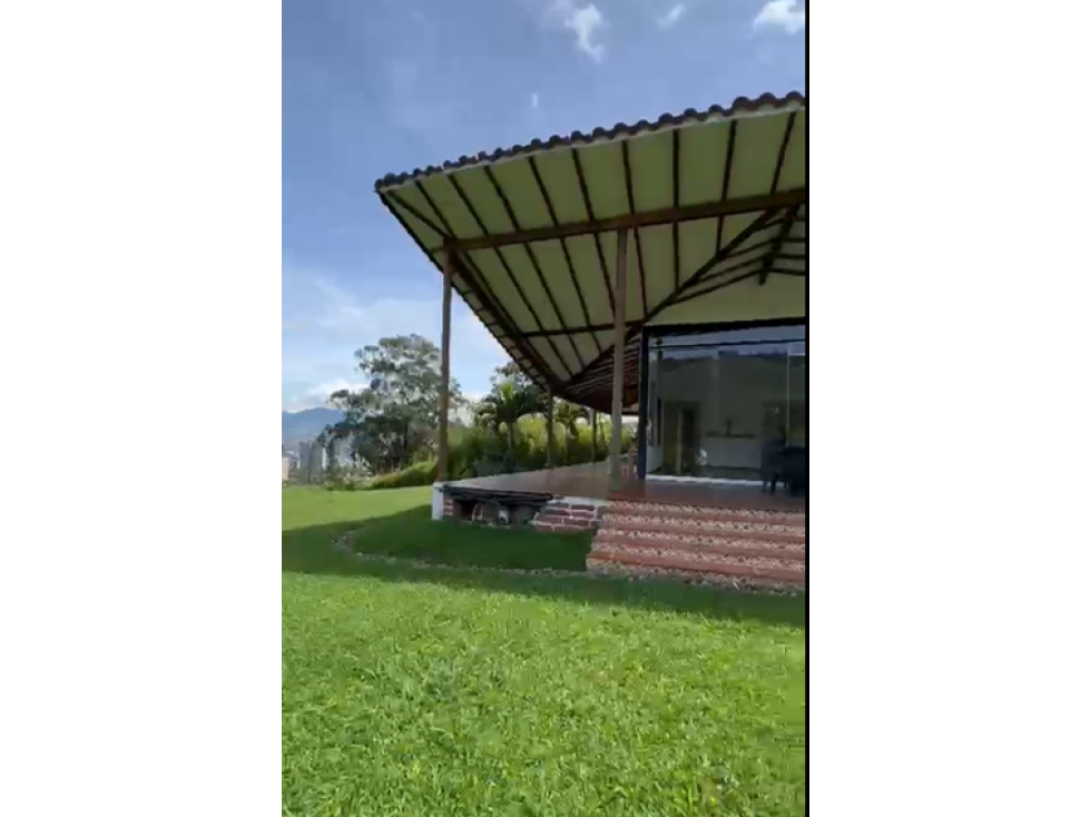 CASA CAMPESTRA EN ARRIENDO - SABANETA LA DOCTORA - 2