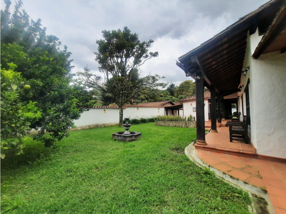 VENTA DE CASA COLONIAL EN LLANOGRANDE 800 M2 2 HABITACIONES — foto 4