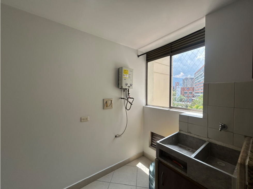 APARTAMENTO EN ARRIENDO EN EL POBLADO- CERCA A LA FRONTERA — foto 5