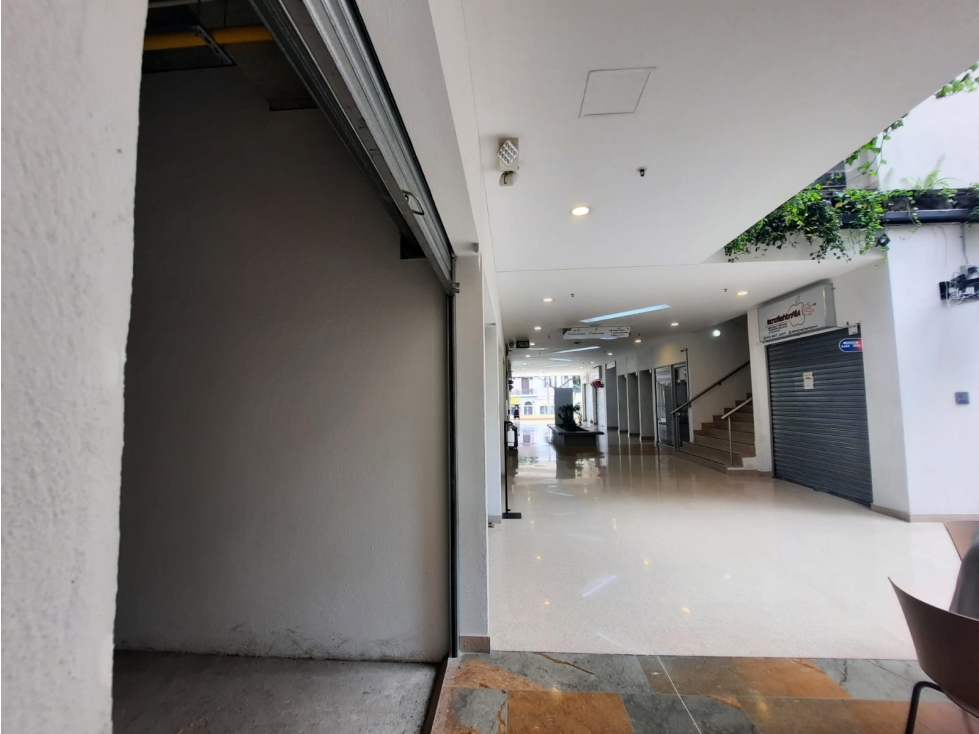 LOCAL PARA ARRIENDO EN MALL COMERCIAL CENTRO 20M2 — foto 3