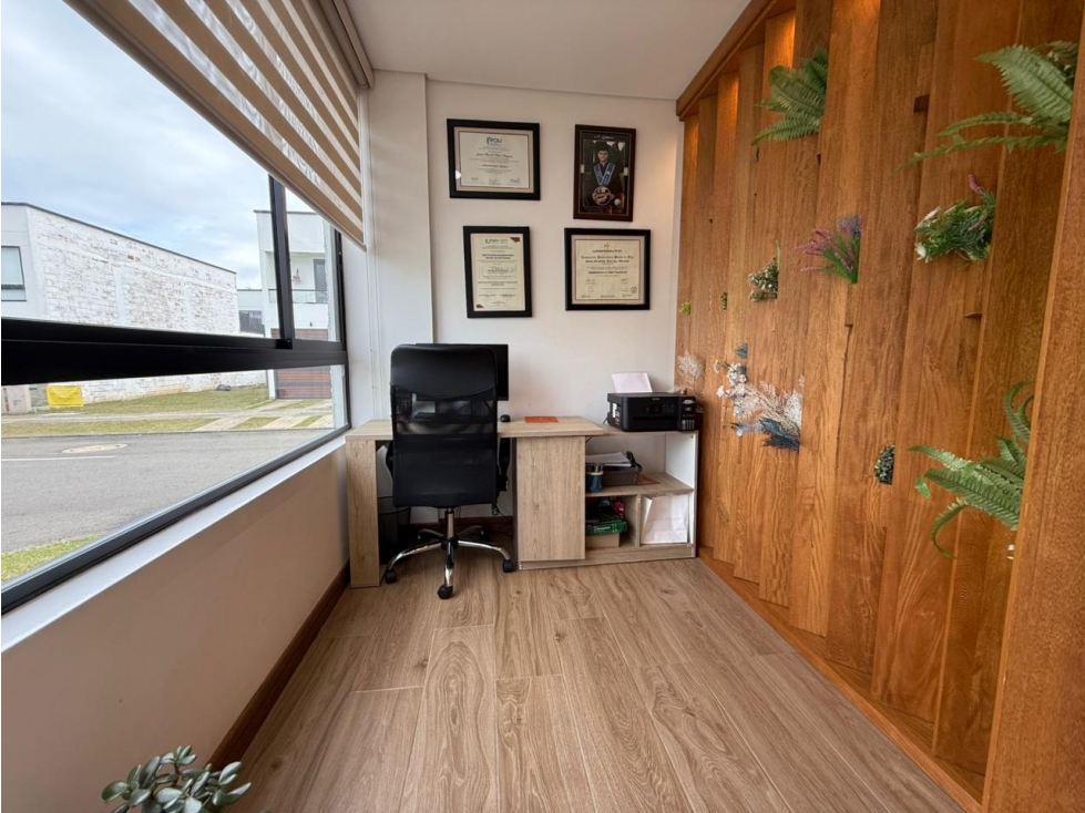Exclusiva Casa Moderna en Llanogrande: Diseño y Ubicación Privilegiada — foto 2