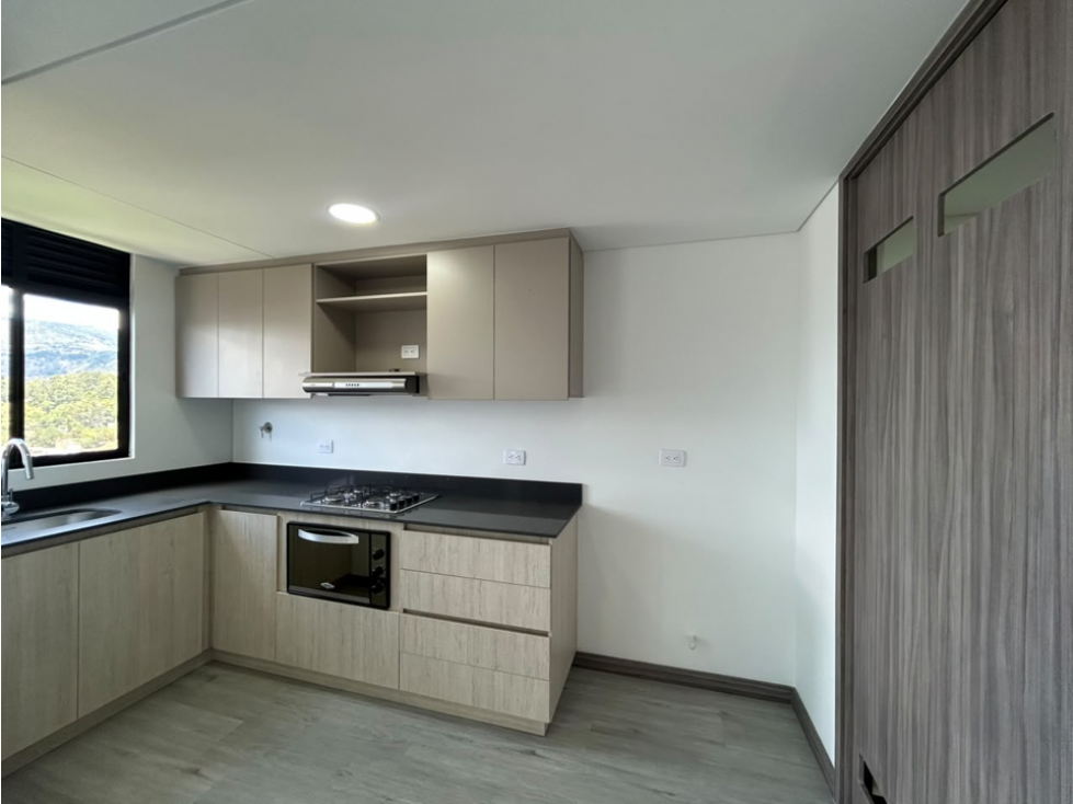APARTAMENTO EN ARRIENDO EN PALMAS- CERCA AL TUNEL — foto 2