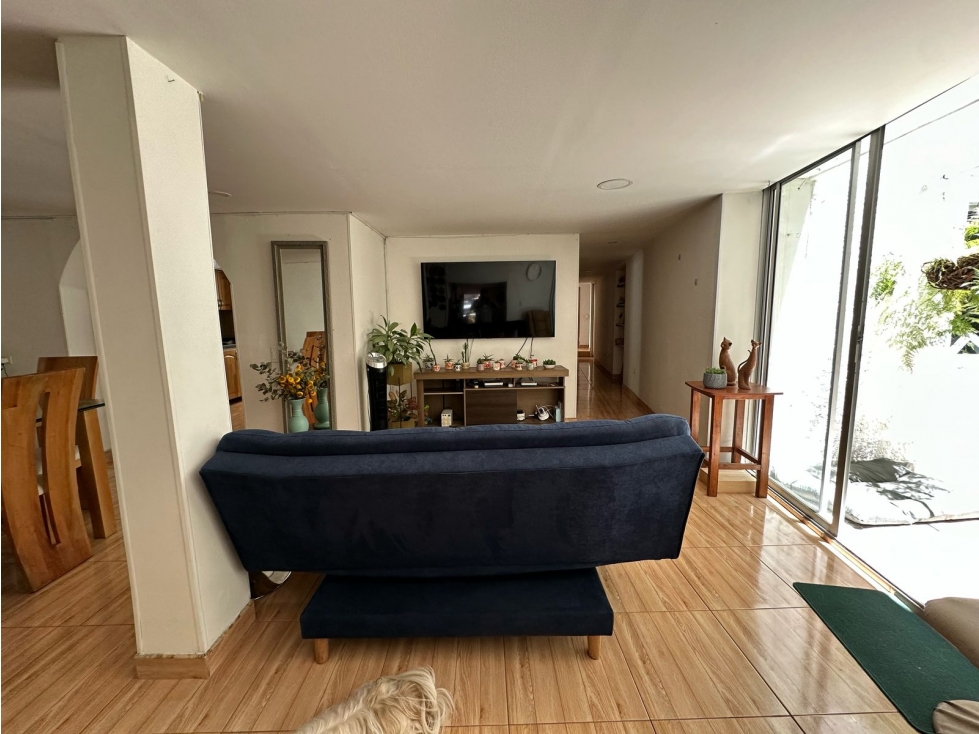 Venta de apartamento en barrio La América — foto 3