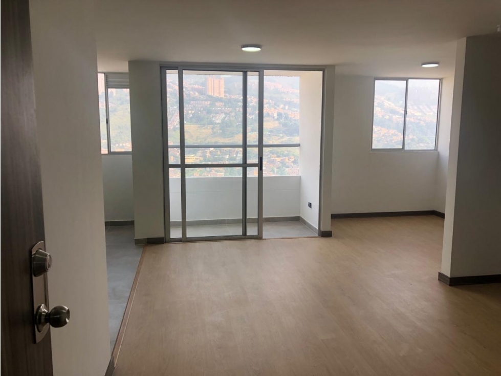 APARTAMENTO EN VENTA EN CALASANZ, 61 M2 UNIDAD CERRADA
