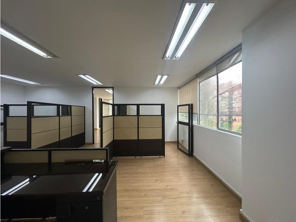 PARA ARRIENDO OFICINA EN LOS BALSOS 74 M2 — foto 4