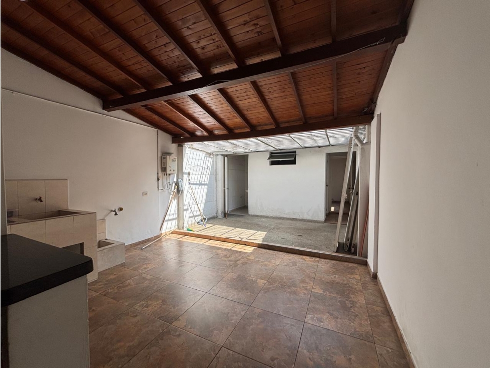 Casa en venta con proyección comercial Estadio Laureles — foto 6