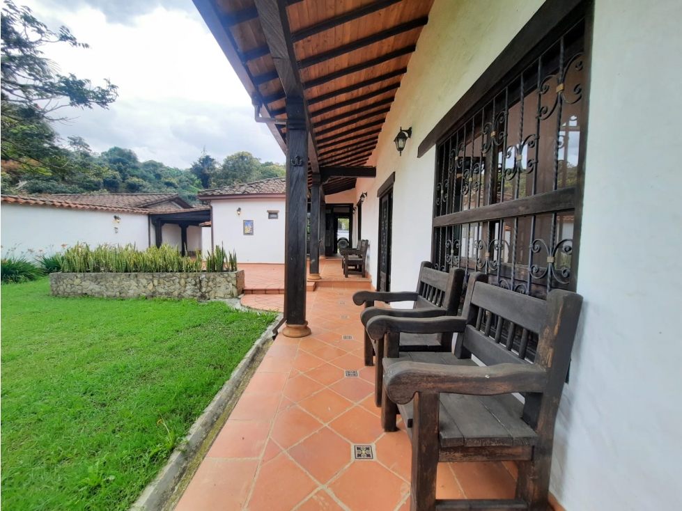 VENTA DE CASA COLONIAL EN LLANOGRANDE 800 M2 2 HABITACIONES — foto 5