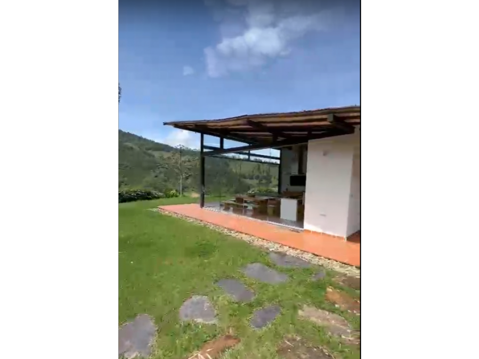 CASA CAMPESTRA EN ARRIENDO - SABANETA LA DOCTORA - 3