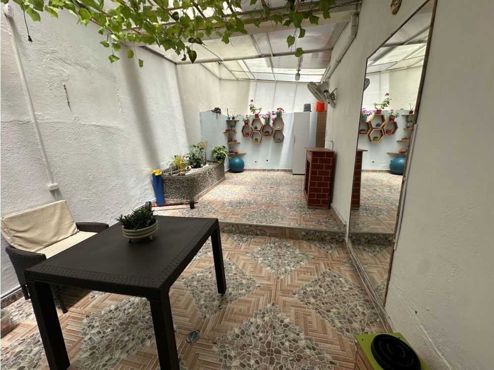 Venta de apartamento en barrio La América — foto 6