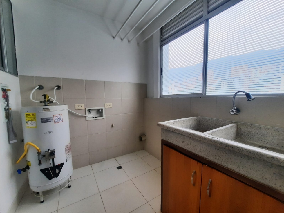 APARTAMENTO PARA ARRIENDO EN EL POBLADO 164 M2 2 HABITACIONES — foto 4