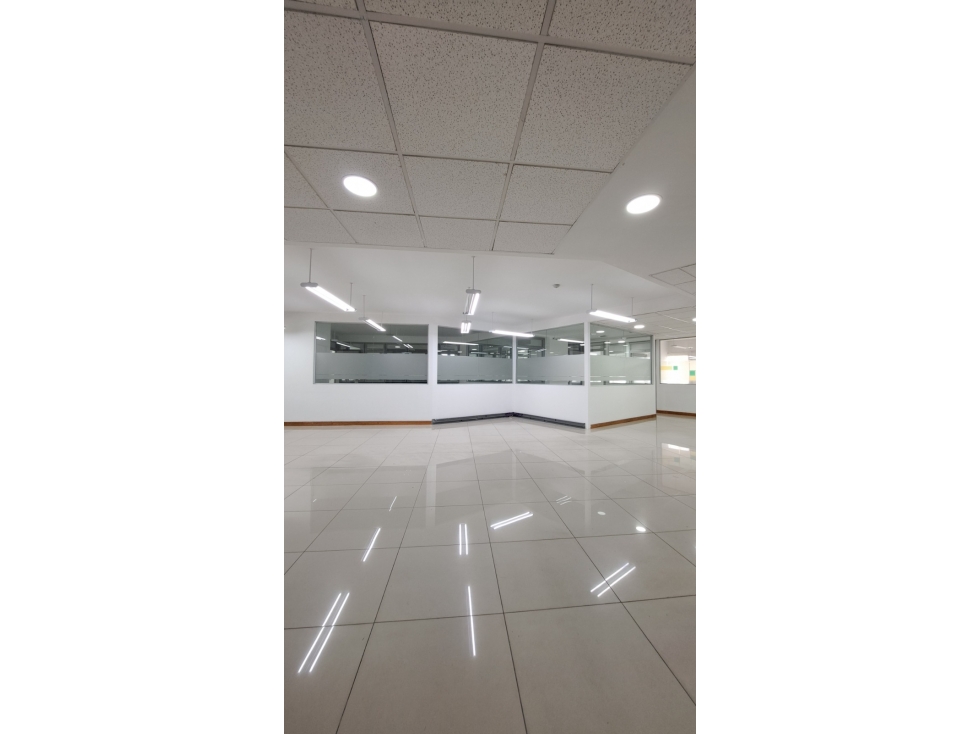 OFICINAS EN VENTA EDIFICIO CARVAJAL